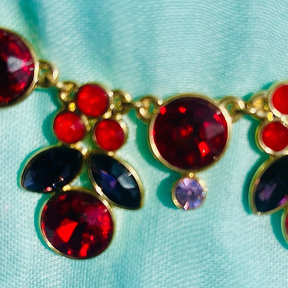 🍒RARE Vintage LC Cherries necklace